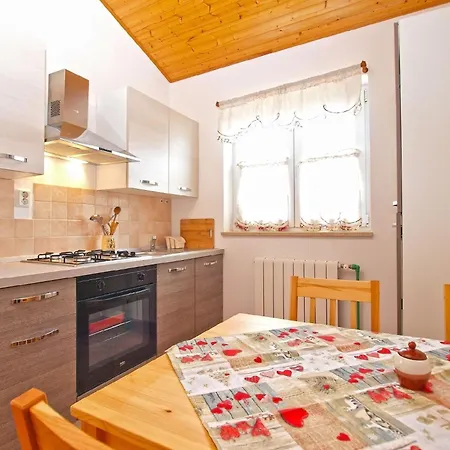 Appartement Fuer 4 Personen Ca 30 Qm In Pomer, Istrien Istrische Riviera *